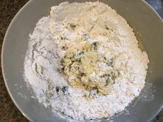 ＃第四届烘焙大赛暨是爱吃节＃黑加仑饼干的做法步骤：4