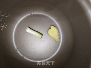 只一口就爱上了茶香排骨的做法步骤：4