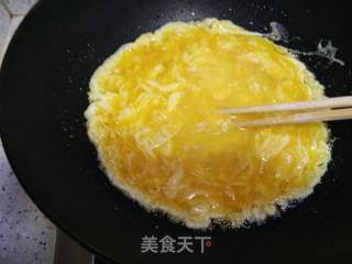 生煎韭菜鸡蛋包的做法步骤:7