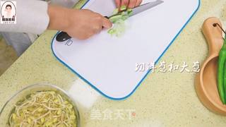 最正宗的韩式辣味脱骨鸡爪的做法步骤:4