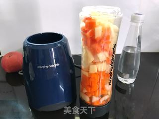 苹果胡萝卜雪梨汁的做法步骤:2