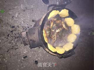 铁锅鱼贴饼子的做法步骤：4