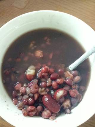 红豆薏米糖水的做法步骤:5