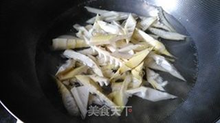 竹笋烧肉的做法步骤:2