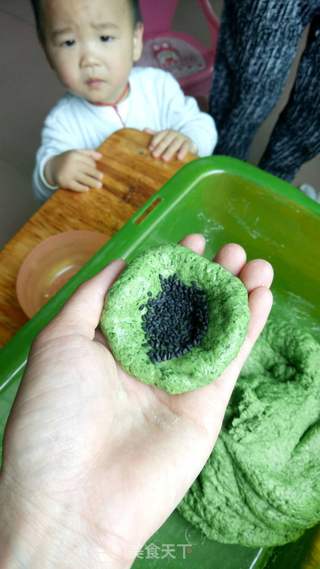 艾草果的做法步骤：4