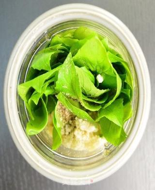 CoCoLc的私菜食谱经--扁桃仁罗勒青酱【肉桂罗勒版】的做法步骤:2