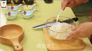 爽脆可口又健康的萝卜丝拌小芹菜的做法步骤:5