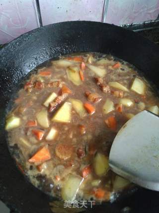 土豆红烧肉的做法步骤:8