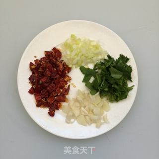 麻辣小人仙的做法步骤:2