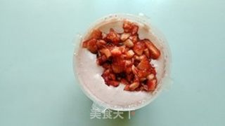 草莓冰淇淋的做法步骤:7
