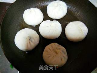 生煎韭菜鸡蛋包的做法步骤:19