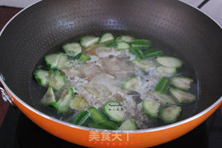 丝瓜肉片汤的做法步骤:7
