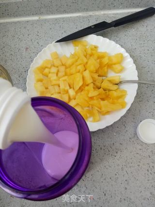 菠萝酸奶冰糕的做法步骤:3