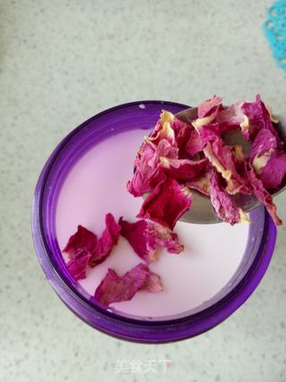 椰蓉玫瑰花牛奶小方的做法步骤:3