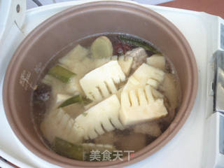春笋排骨汤的做法步骤:10