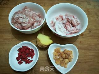 鱼鲜营养汤的做法步骤：1