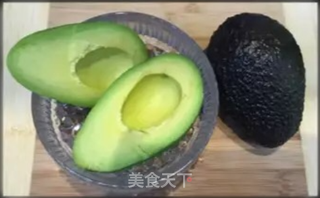 Amalee燕窝牛油果奶昔的做法步骤:2