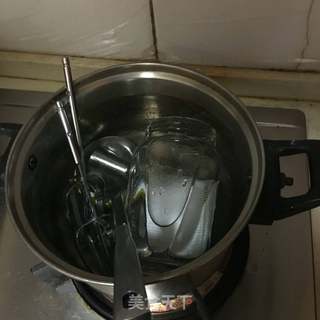 草莓酱的做法步骤:2