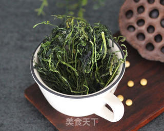 喝鱼汤喽 | 西洋菜干鲫鱼汤的做法步骤:2