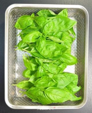 CoCoLc的私菜食谱经--意式罗勒青酱的做法步骤:6