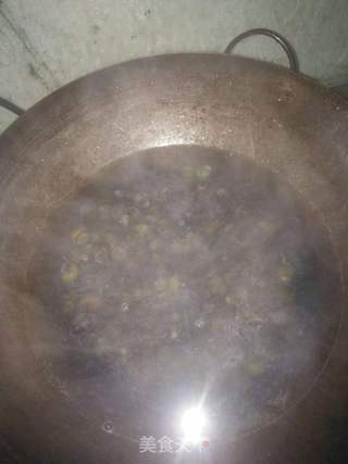 湖南特色口味嗦螺的做法步骤:2