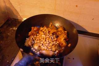 花生炖猪手的做法步骤:6