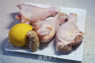 ＃第四届烘焙大赛暨是爱吃节＃柠檬姜烤鸡腿的做法步骤：1