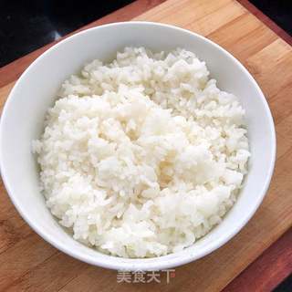 #第四届烘培大赛暨是爱吃节#剩饭鸡蛋杯的做法步骤：1