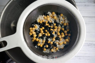 ##第四节烘焙大赛暨是爱吃节#黑豆大米豆浆的做法图解3