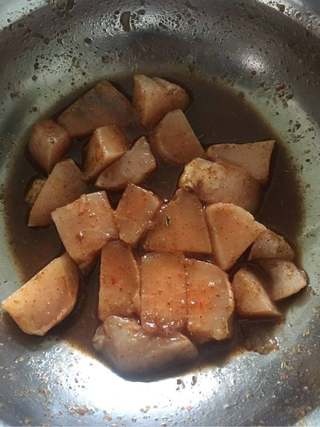 #第四届烘焙大赛暨是爱吃节#烤奥尔良鸡肉粒的做法步骤：4