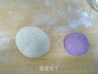 紫薯花卷的做法步骤:4