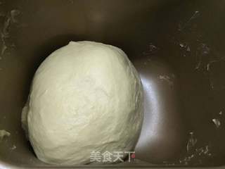 #第四届烘焙大赛暨是爱吃节#红豆沙花朵面包的做法步骤:4