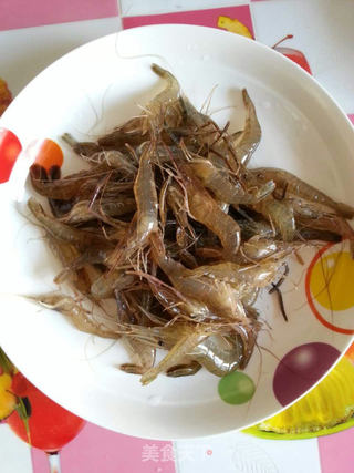 炸河虾的做法步骤：1
