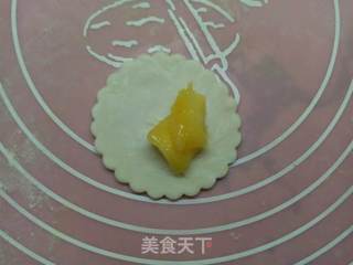 #第四届烘焙大赛暨是爱吃节#芒果酥的做法步骤:2