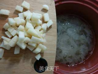 #第四届烘焙大赛暨是爱吃节#雪梨银耳羹的做法步骤:3