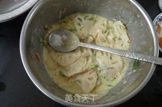 莲藕槐花薄饼的做法步骤:6
