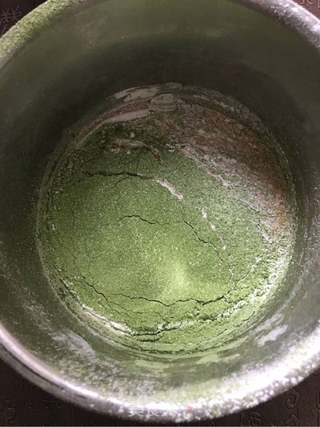 #第四届烘焙大赛暨是爱吃节#4寸抹茶裸蛋糕的做法步骤:5