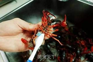 麻辣小龙虾的做法步骤：2