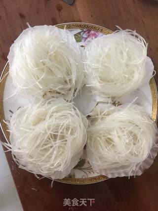 蒜蓉粉丝蒸扇贝的做法步骤:4