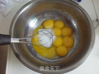#第四届烘焙大赛暨是爱吃节#草莓雪人蛋糕的做法步骤:2