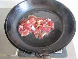 杭椒炒鸡胗的做法步骤:3