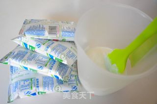＃第四届烘焙大赛暨是爱吃节＃自制美味，干净的酸奶的做法步骤：2