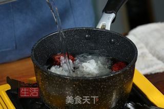 桃胶炖银耳的做法步骤:3