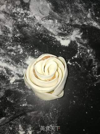 玫瑰煎饺的做法步骤:8