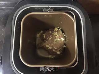 #第四届烘焙大赛暨是爱吃节#火腿燕麦咸味软欧包的做法步骤：2