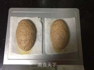 #第四届烘焙大赛暨是爱吃节#火腿燕麦咸味软欧包的做法步骤：12
