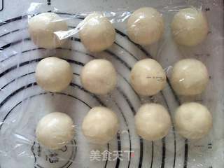 #第四届烘焙大赛暨是爱吃节#网红超有料蛋黄酥的做法步骤:7