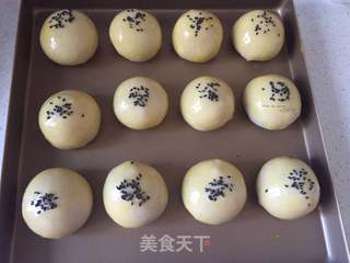 #第四届烘焙大赛暨是爱吃节#网红超有料蛋黄酥的做法步骤:16