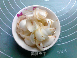 百合薏米银耳汤的做法步骤:3