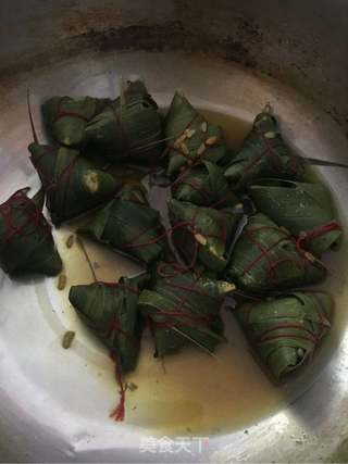青菜汁粽子的做法步骤:12